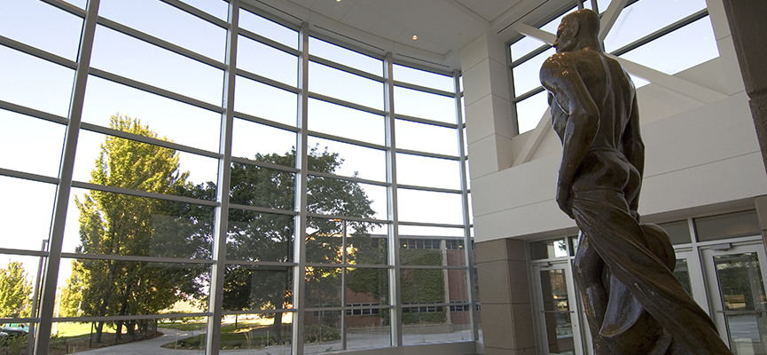 Photo of the indoor Sparty statue