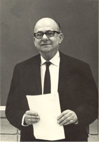 Photo of Professor Herzog